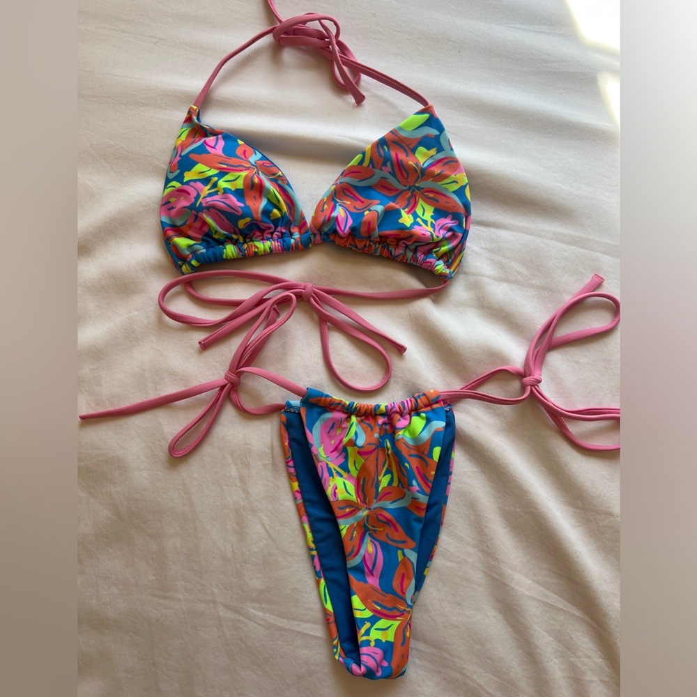 Princess Polly Bright Bikini Never worn!